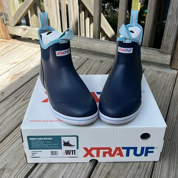 Women’s XtraTuf Deck Boot size 11 NEVER WORN - Picture 6 of 12